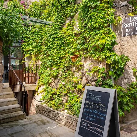 Hotel Restaurant Les Remparts Венаск Экстерьер фото