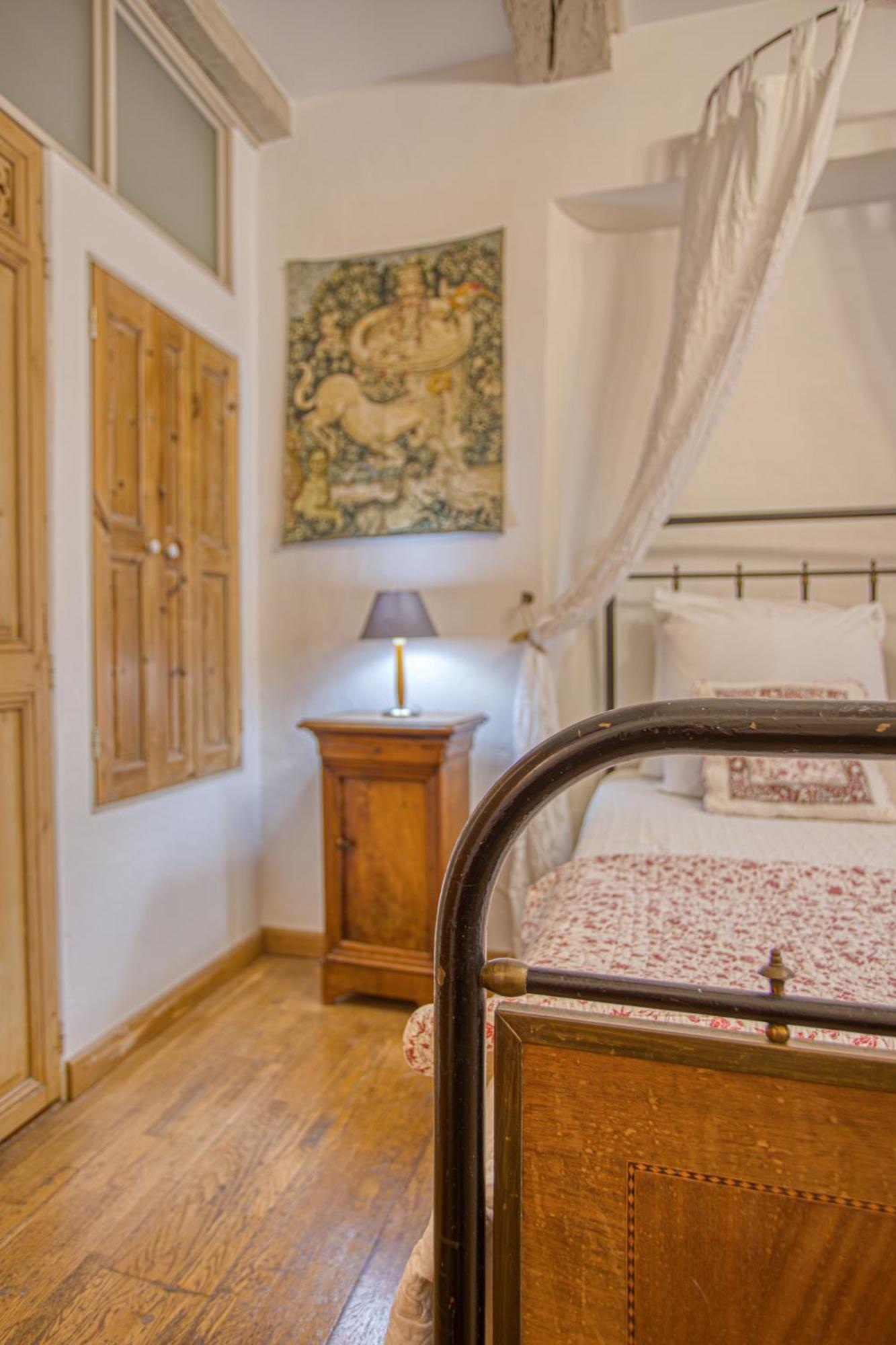 Hotel Restaurant Les Remparts Венаск Экстерьер фото