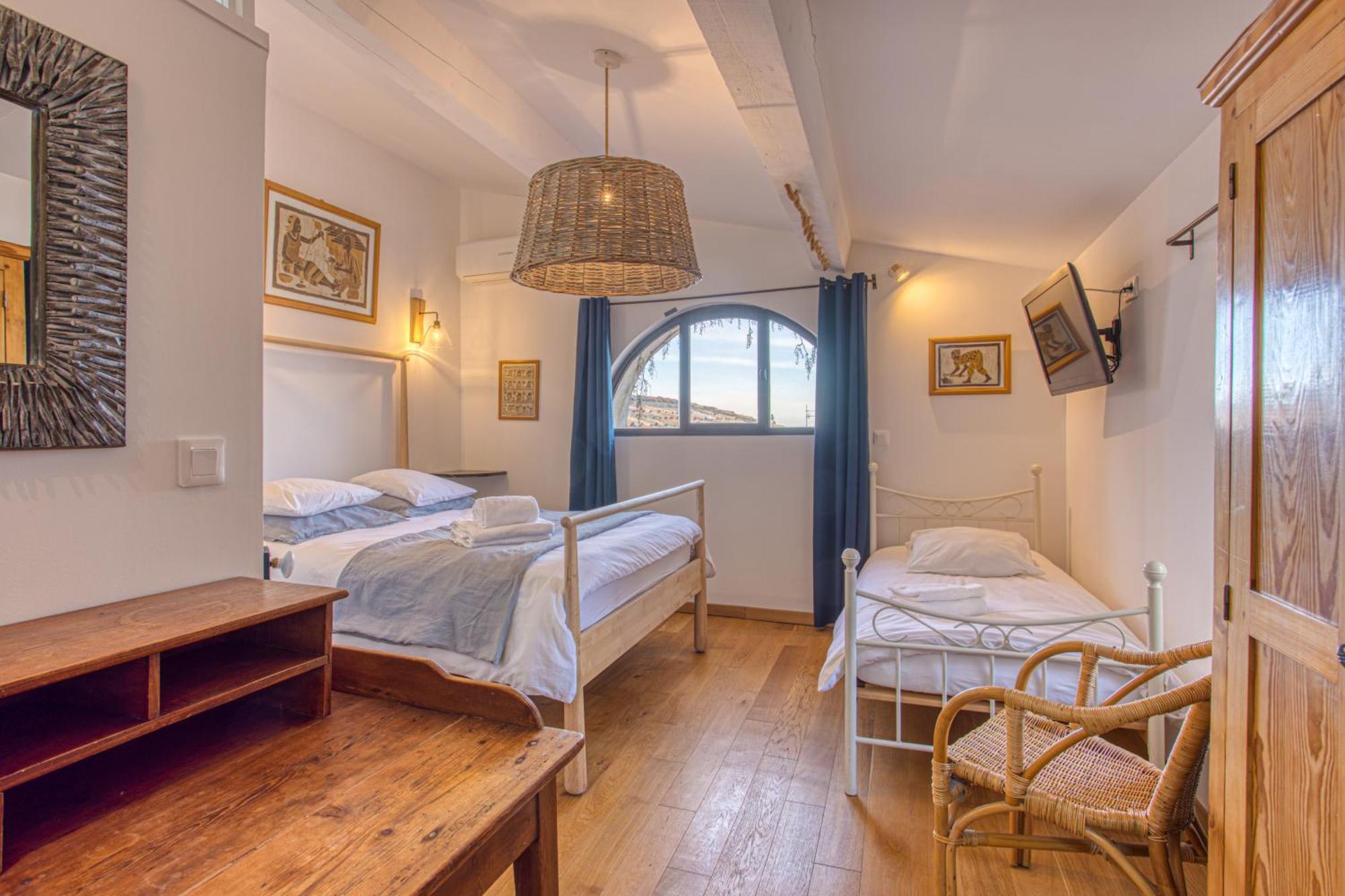 Hotel Restaurant Les Remparts Венаск Экстерьер фото